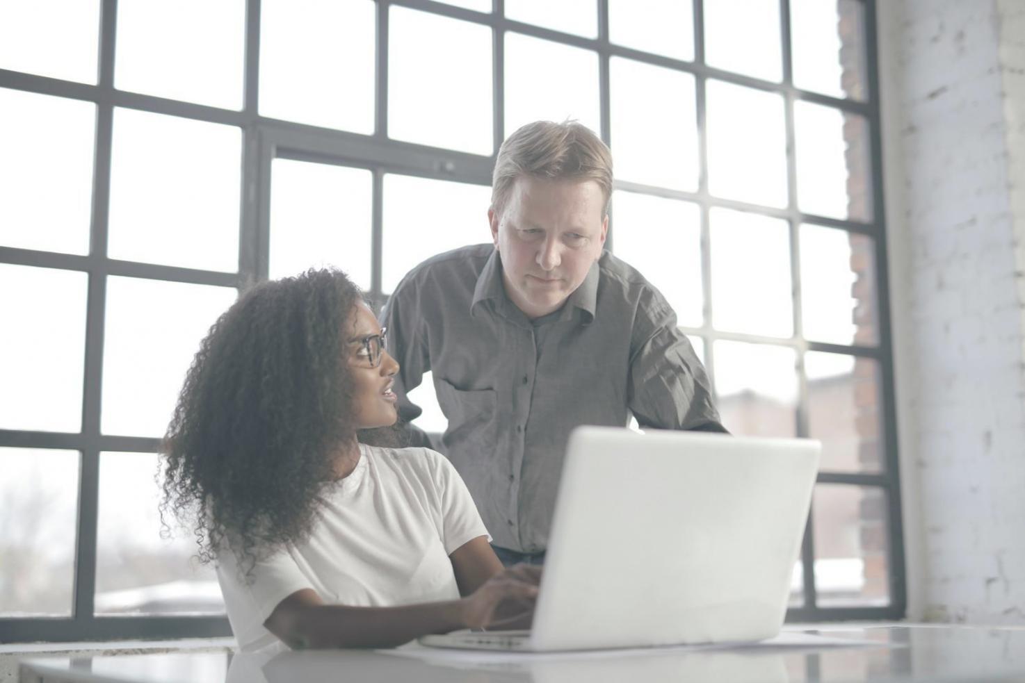 Retail environment network setup with customer access points